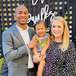 Meet your Posher, Derrick